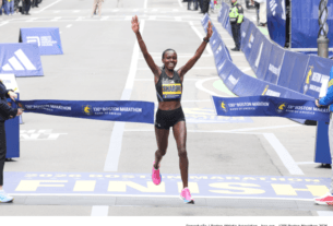 Sharon Lokedi vence Boston duas vezes com o mesmo tênis — e esse tênis já está disponível para você