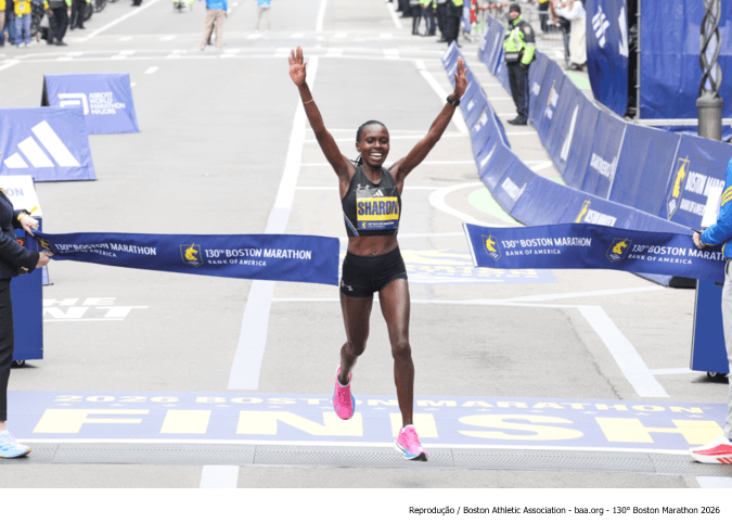 Sharon Lokedi vence Boston duas vezes com o mesmo tênis — e esse tênis já está disponível para você