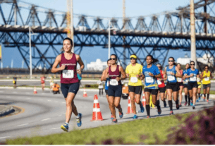 Florianópolis abre o Brasileiro de Corrida de Rua com 12 mil corredores na Beira-Mar