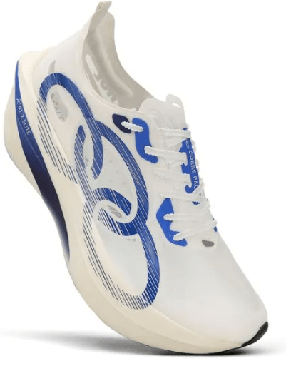 Pensado para atletas que correm no médio-pé ou antepé e buscam máxima eficiência em provas e competições, o Pace é resultado de ciência, engenharia e um processo de fabricação único no mundo.