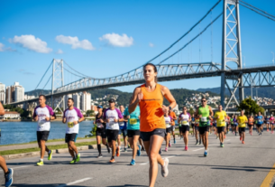 Maratona Internacional de Florianópolis Fibra 2026: o guia técnico para correr no percurso mais rápido do Brasil